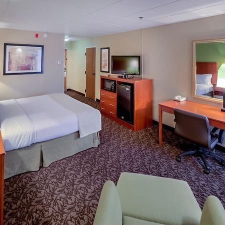 Quality Inn & Suites Downtown Мансфийлд Екстериор снимка