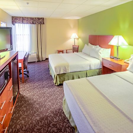 Quality Inn & Suites Downtown Мансфийлд Екстериор снимка